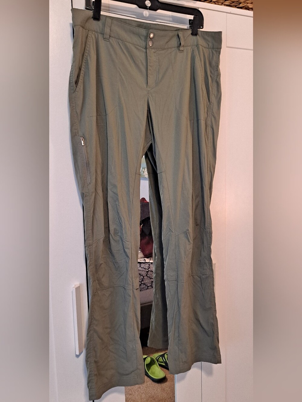 Columbia Olive Hiking Cargo Pants